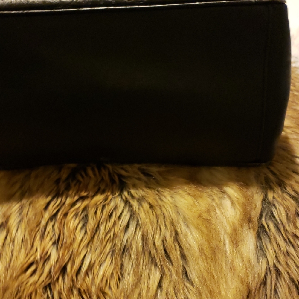 Handbag - Picture 3 of 4